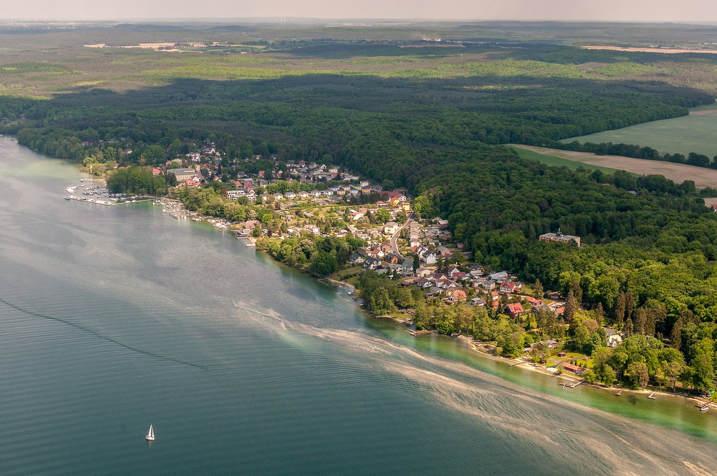 Luftbild von Altenhof am Ufer des Werbellinsees